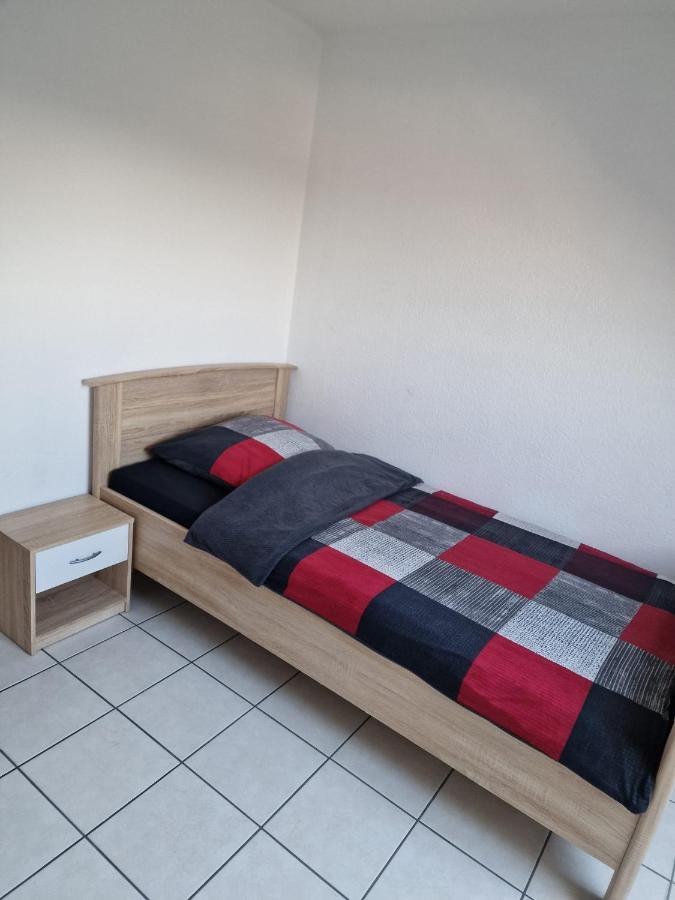 Monteurzimmer/Ferienwohnung Brauckstrasse, Gladbeck Buitenkant foto